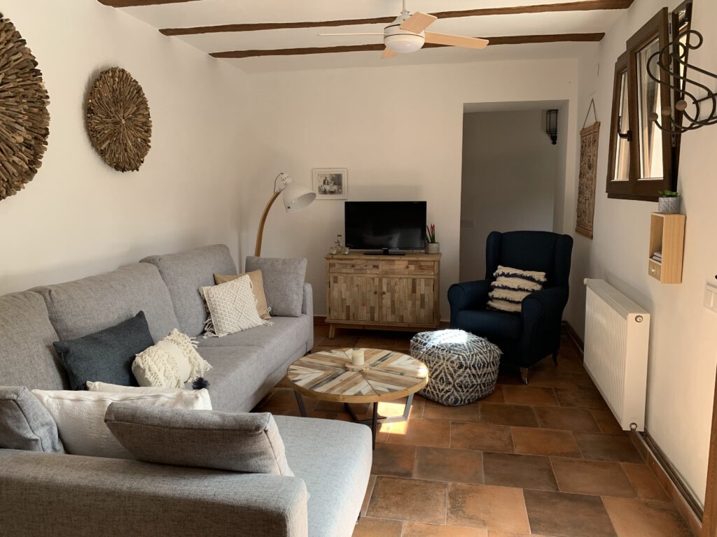 Alojamiento rural en alfafara - Agrinomia sofa