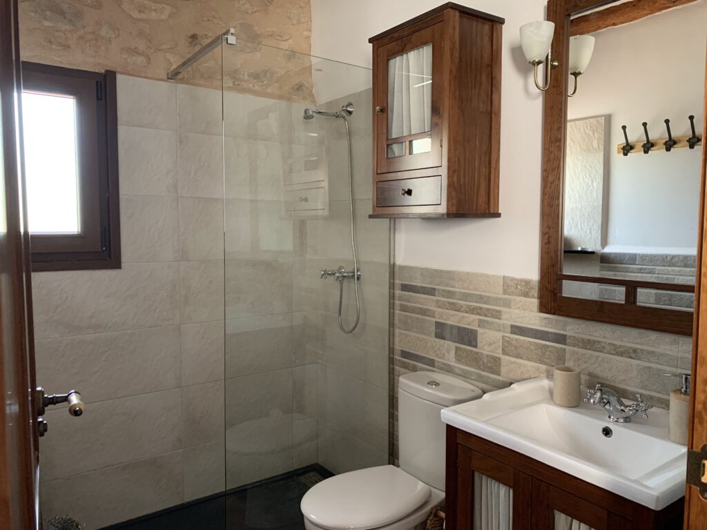 Alojamiento rural en alfafara - baño 1