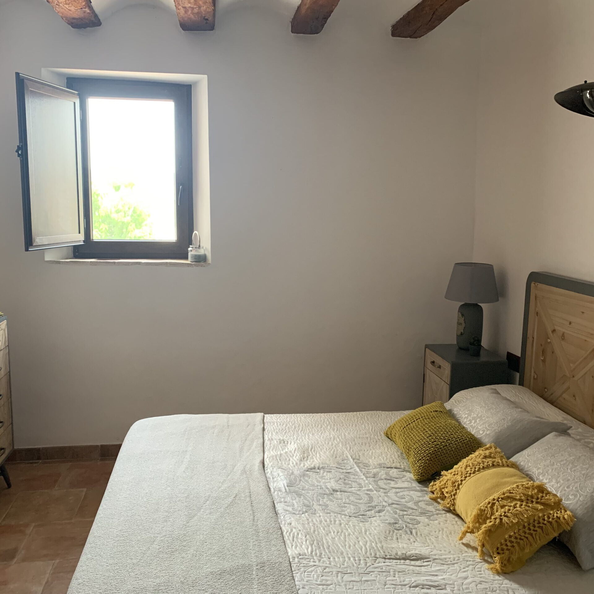 Alojamiento rural en alfafara - Luisa Ventana