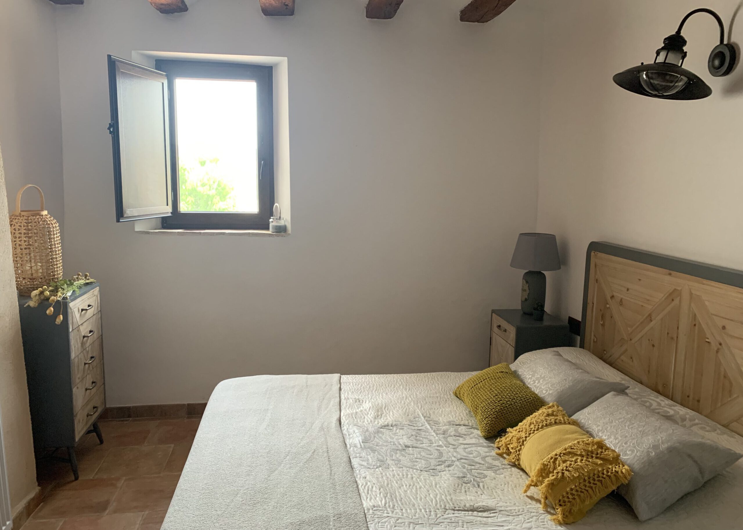 Alojamiento rural en alfafara - Luisa Ventana