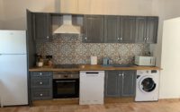 Alojamiento rural en alfafara - cocina de frente